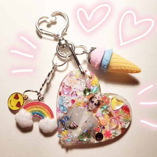 Chaos Jerma Keychain (Pink n blue icecream)